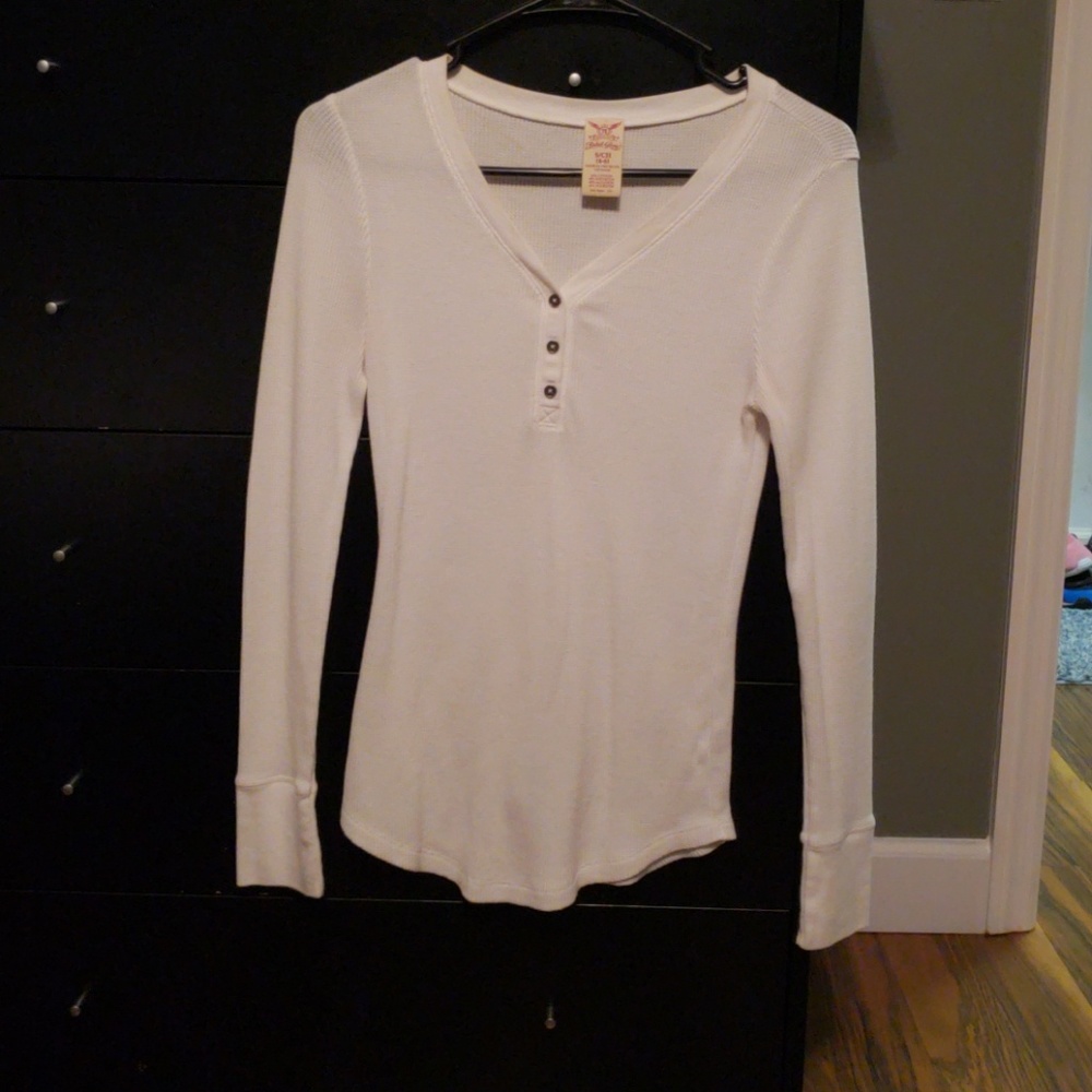 Long sleeve tee